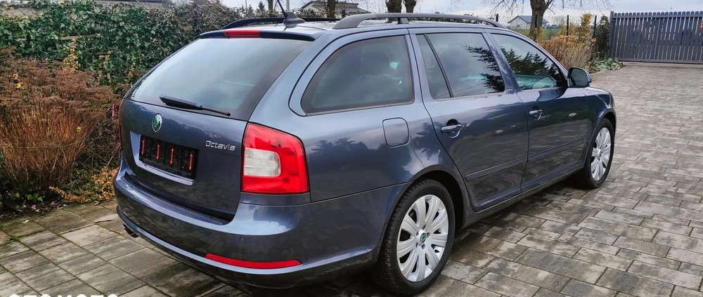 Skoda Octavia cena 35500 przebieg: 204000, rok produkcji 2011 z Margonin małe 301